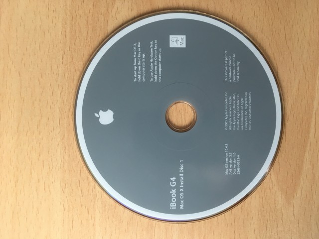 iBook G4 1.42 14-Inch (Mid-2005) install and restore disks (2005)