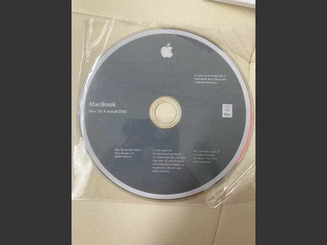 Mac OS X 10.6.4 (Disc 1.0) (MacBook) (2Z691-6742-A) (DVD DL) (2010)
